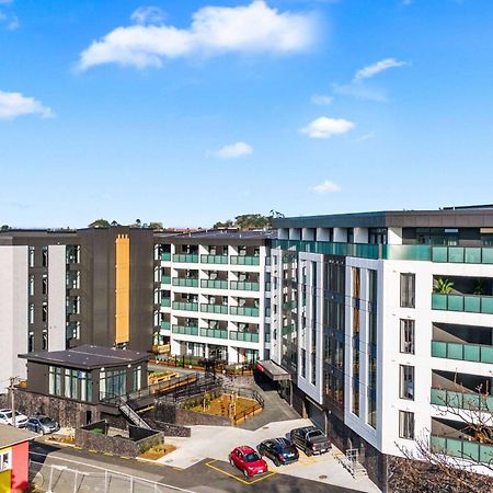 Ramada By Wyndham Newmarket Auckland Exteriör bild