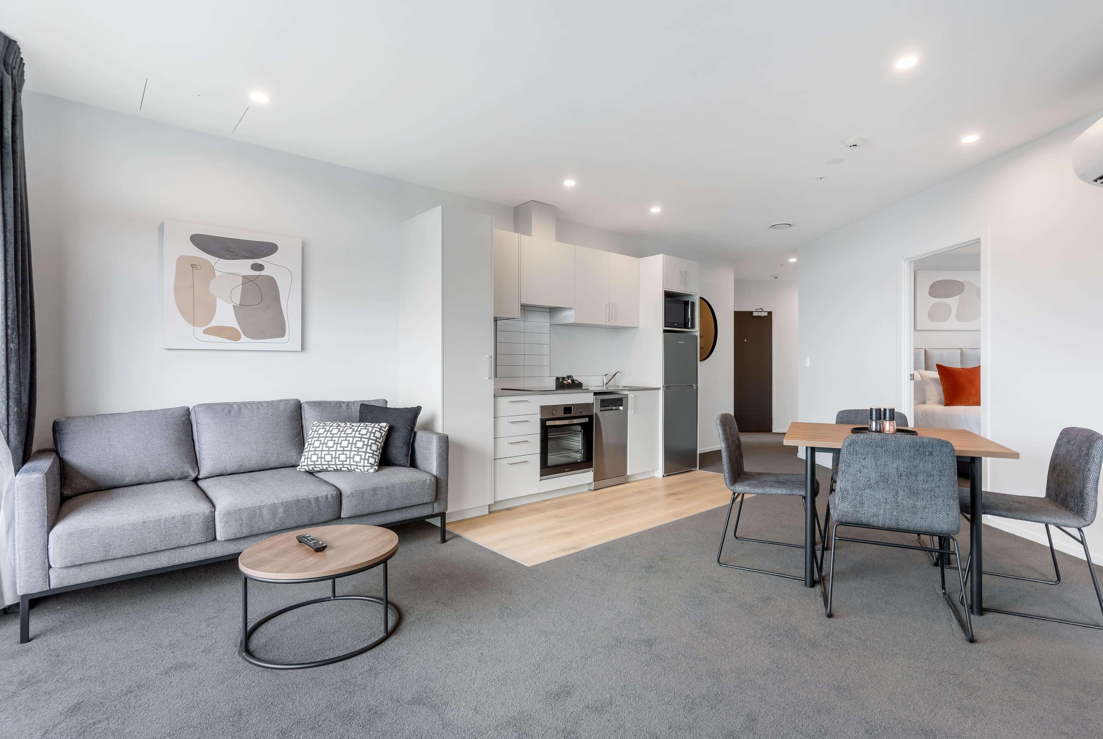 Ramada By Wyndham Newmarket Auckland Exteriör bild