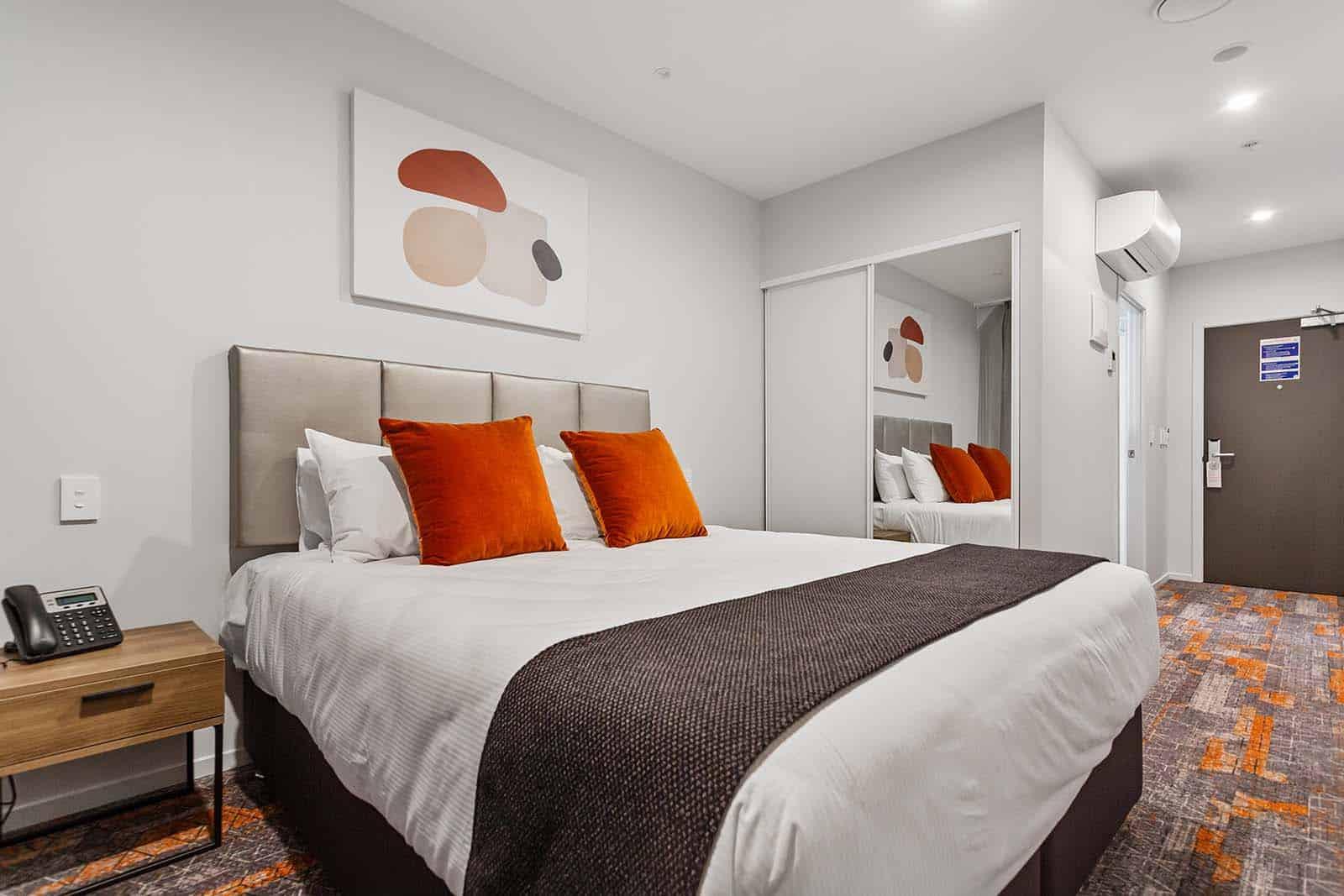 Ramada By Wyndham Newmarket Auckland Exteriör bild
