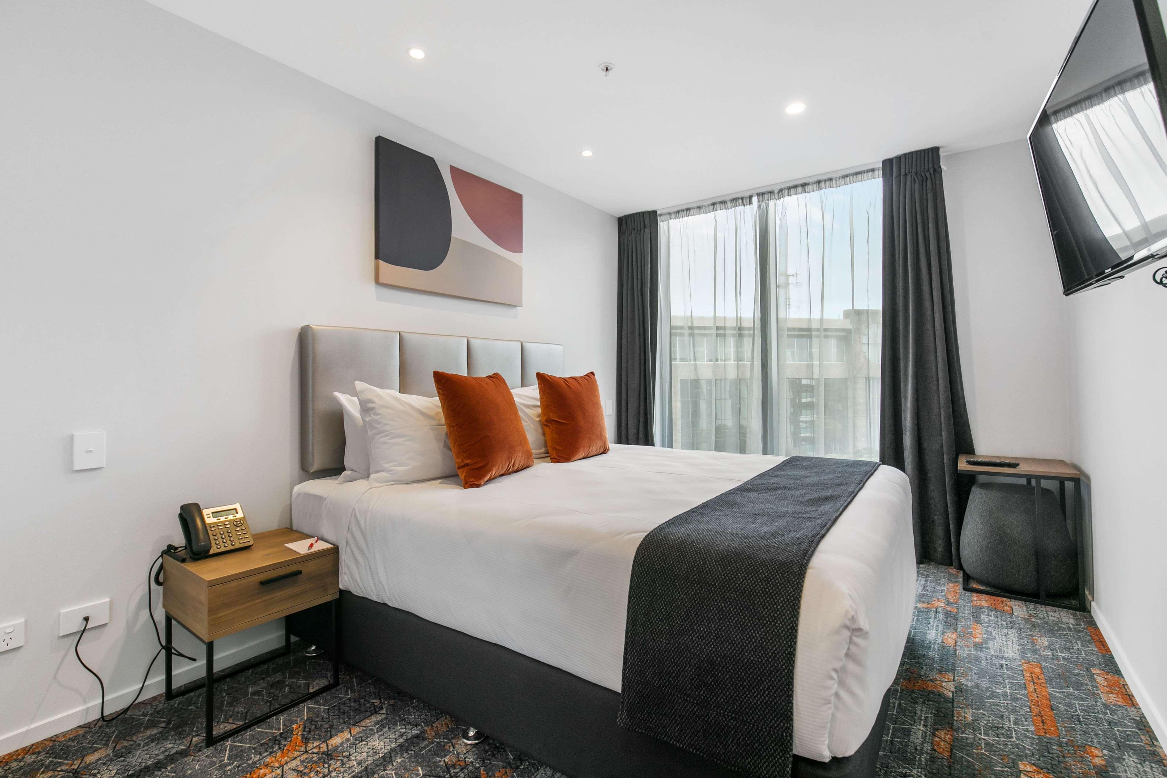 Ramada By Wyndham Newmarket Auckland Exteriör bild